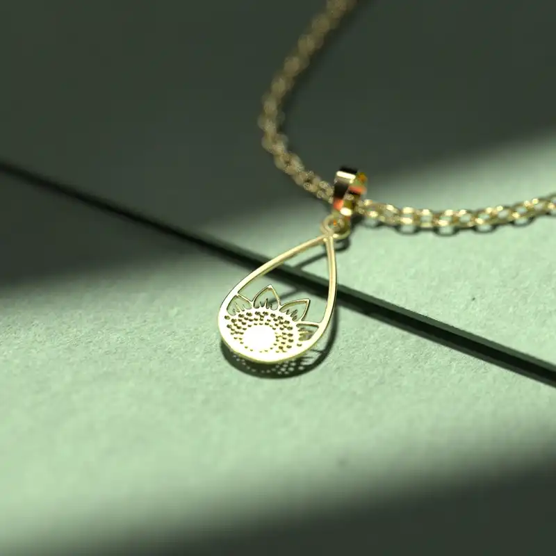 گردنبند طلا 18 عیار زنانه مدوپد مدل جمجمه کد CA10369