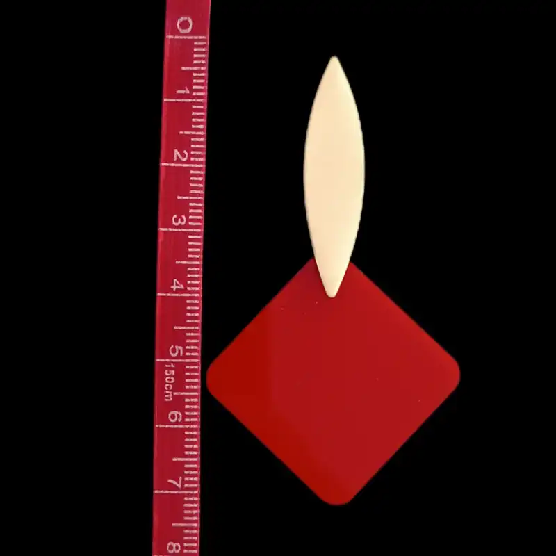 گوشواره زنانه مدل عروسکی پلکسی