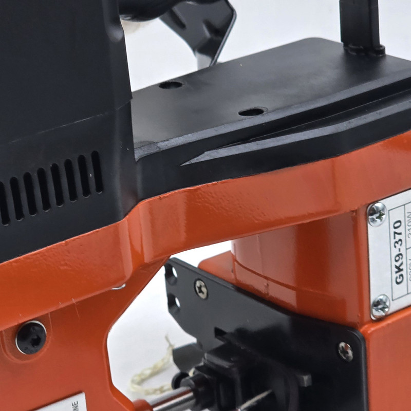 چرخ خیاطی سر کیسه دوز برقی چیرینگ مدل GK9-370