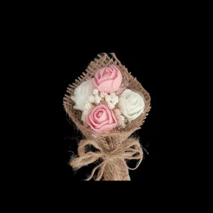 گیفت مدل دسته گل بسته ۱۰ عددی