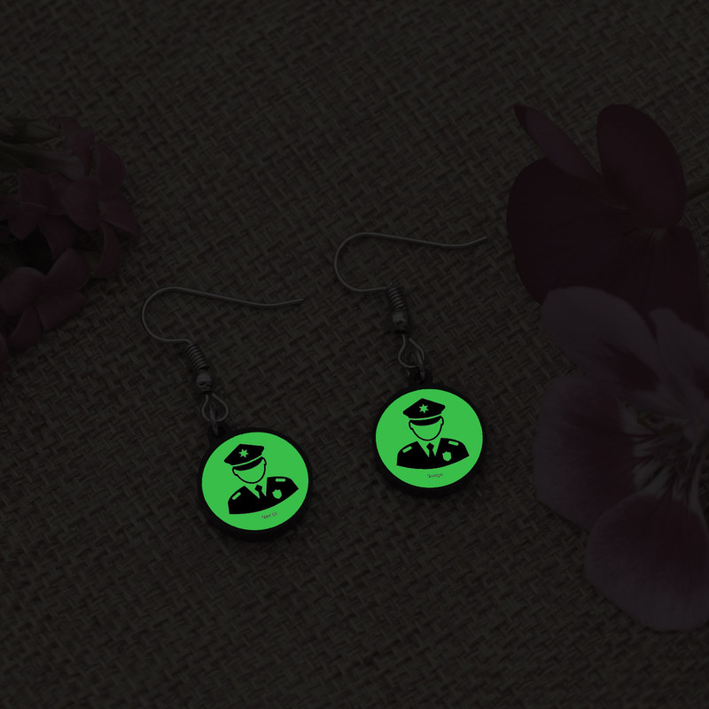 گوشواره زنانه ناکسیگو مدل شب تاب طرح پلیس کد ES8122 گوشواره زنانه ناکسیگو مدل شب تاب طرح پلیس کد ES8122