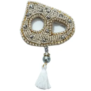 گل سینه زنانه مدل  ه نیمایی