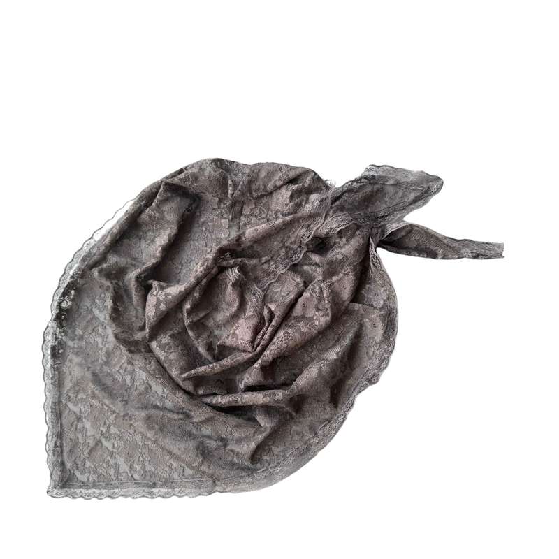 روسری زنانه مدل سه گوش گیپوری