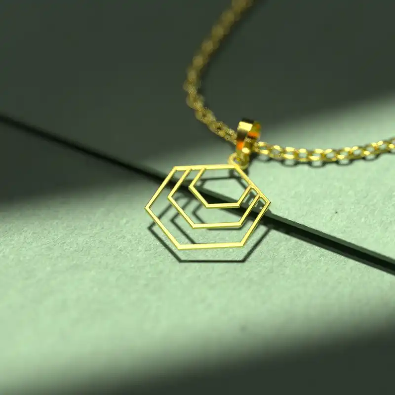 گردنبند طلا 18 عیار زنانه مدوپد مدل هندسی کد F3-1-1007