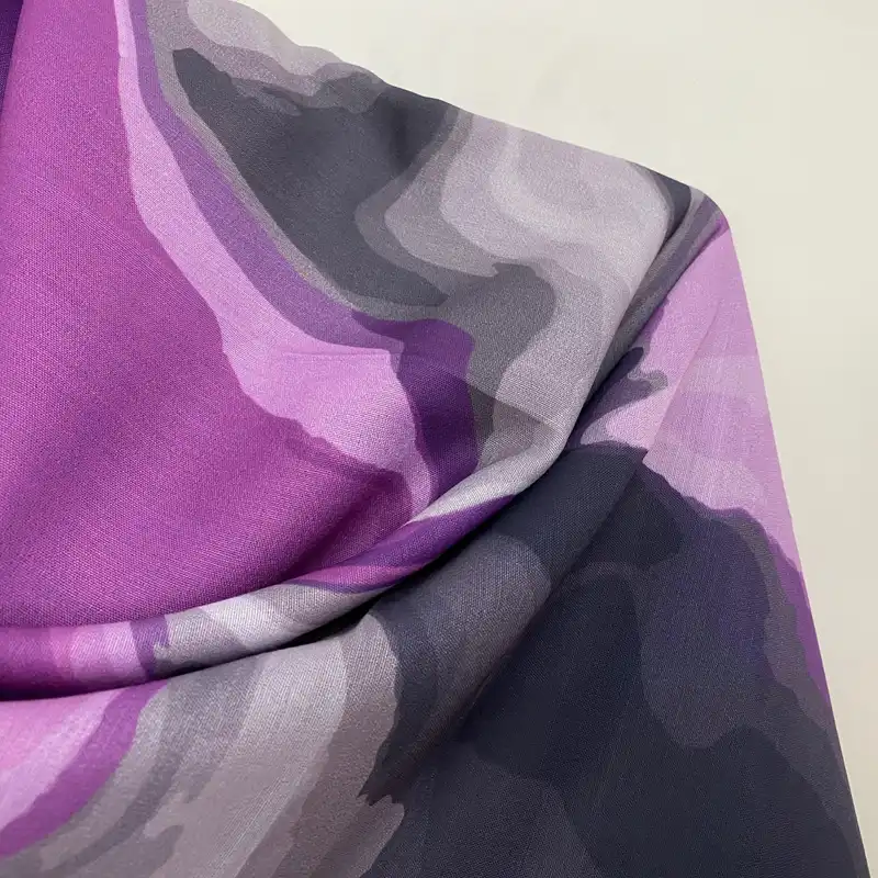 روسری زنانه مدل نخی چهارفصل قواره بزرگ کد 1808