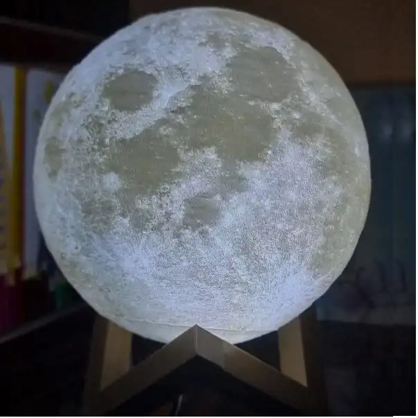 چراغ رومیزی  طرح کره ماه مدل medium