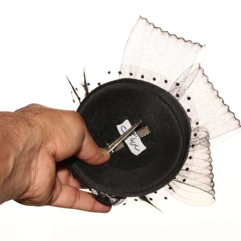 گیره مو زنانه سارینا گل مدل تیتک