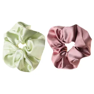 کش مو زنانه دلنار گالری مدل اسکرانچی ساتن کد 01 مجموعه 2 عددی