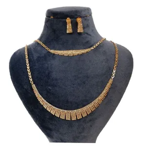 نیم ست طلا 18 عیار زنانه گالری یارطلا مدل تراش  ملانیا کد SR156-G