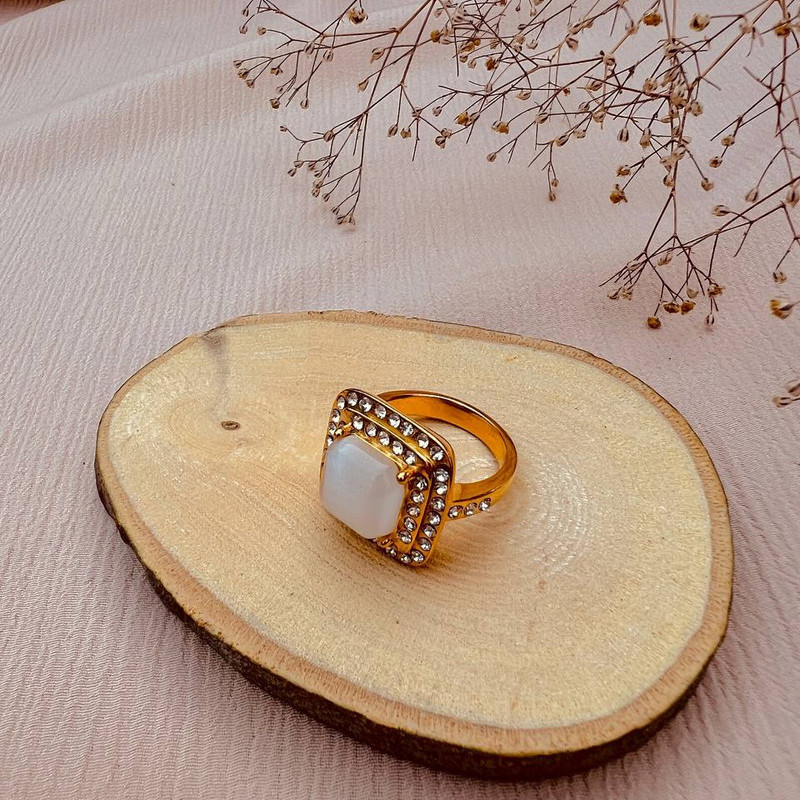 انگشتر زنانه مدل مربع نگین کد kr انگشتر زنانه مدل مربع نگین کد kr