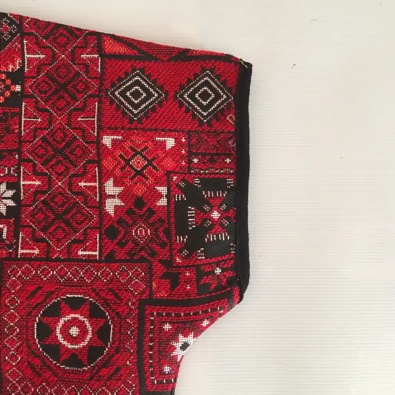 کت زنانه مدل گلیمی کد tm-2495 رنگ قرمز