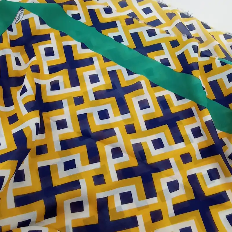 روسری زنانه مدل lz.01