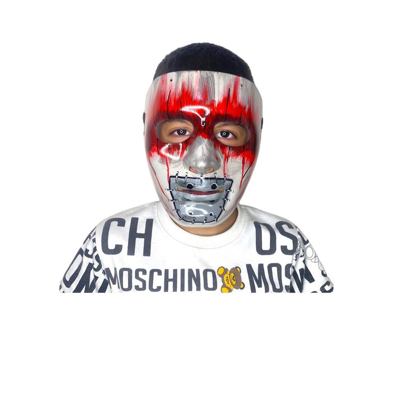 ماسک ایفای نقش مدل فیس