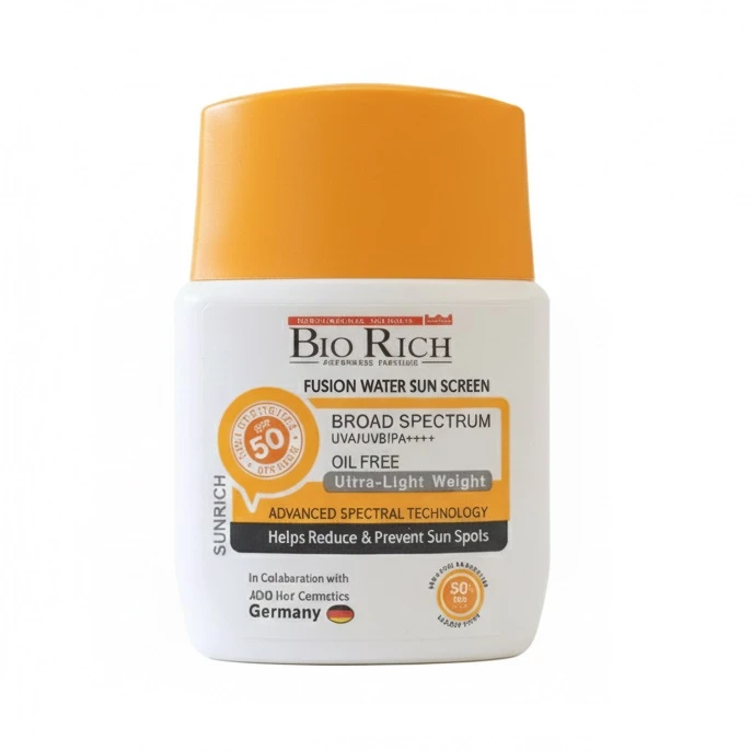 فلوئید ضد آفتاب بی‌رنگ صورت بایوریچ SPF 50 مدل BROAD SPECTRUM محافظ UVA ،UVB و PA+++،مناسب برای انواع پوست‌ حجم 50 میلی‌لیتر