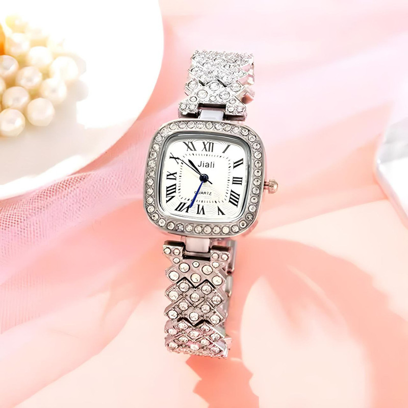 ساعت مچی عقربه ای زنانه مدل نگینی