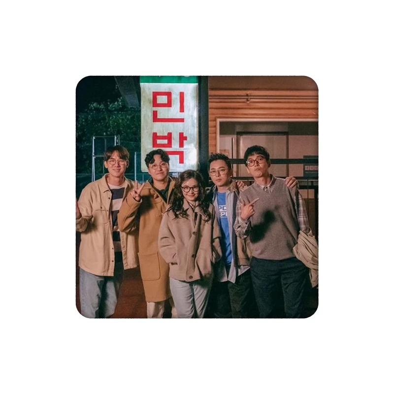 زیرلیوانی طرح سریال کره ای پلی لیست بیمارستان کد 2116185