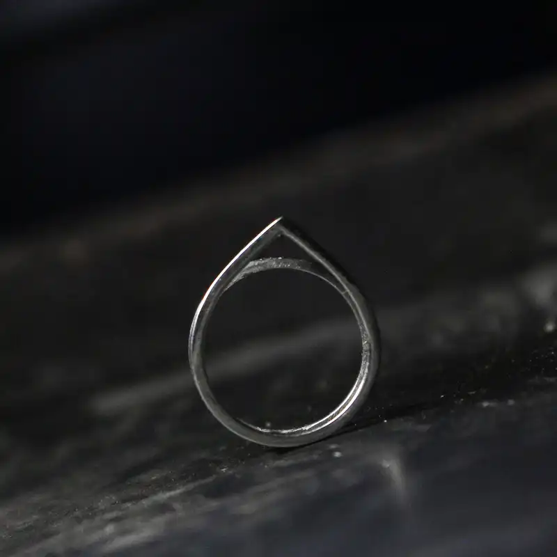 انگشتر نقره مدل اشک