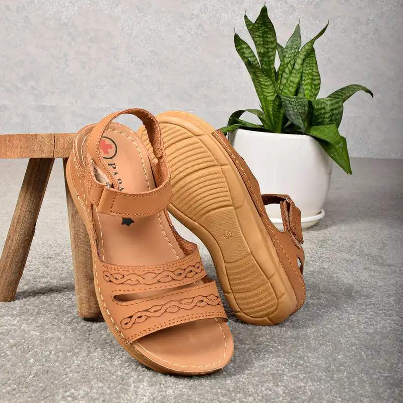 صندل زنانه پاپا مدل HN.2380.2