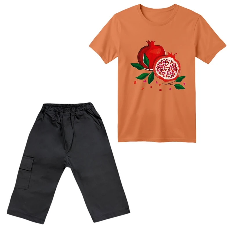 ست تی‌شرت آستین کوتاه و شلوارک پسرانه مدل انار یلدایی کد 1