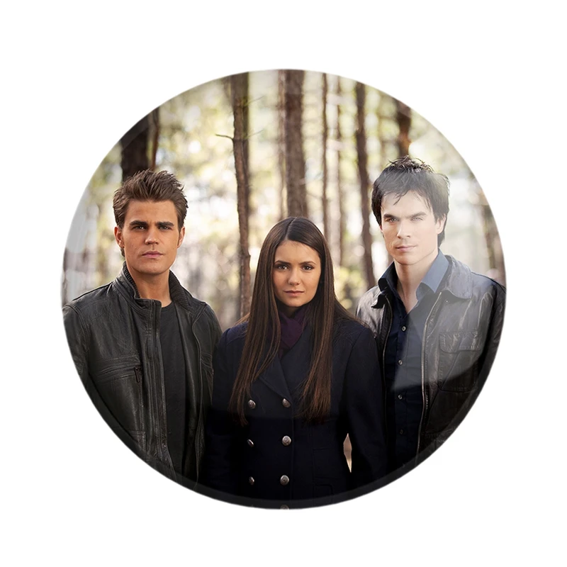مگنت خندالو مدل خاطرات یک خون آشام  The Vampire Diaries  کد 23681