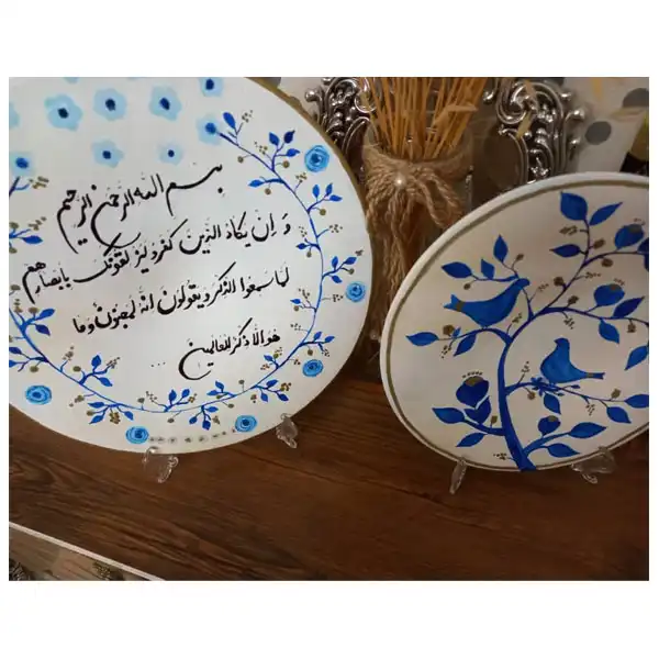 بشقاب دیوارکوب سفالی طرح وان یکاد کد 5 مجموعه دو عددی
