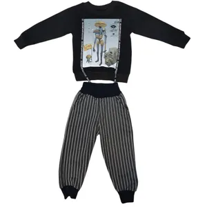 ست تی شرت و شلوار پسرانه مدل آدم فضایی