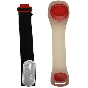 بازوبند چراغ دار دوچرخه سواری مدل 106 سایز L
