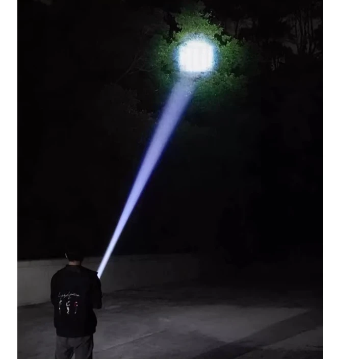 عکس شماره 9 : چراغ قوه دستی مدل 3 حالته کد 087423