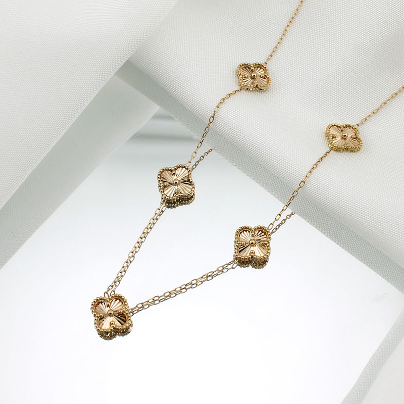 گردنبند طلا با طرح ونکلیف 18 عیار زنانه الی گالری مدل الحمبرا