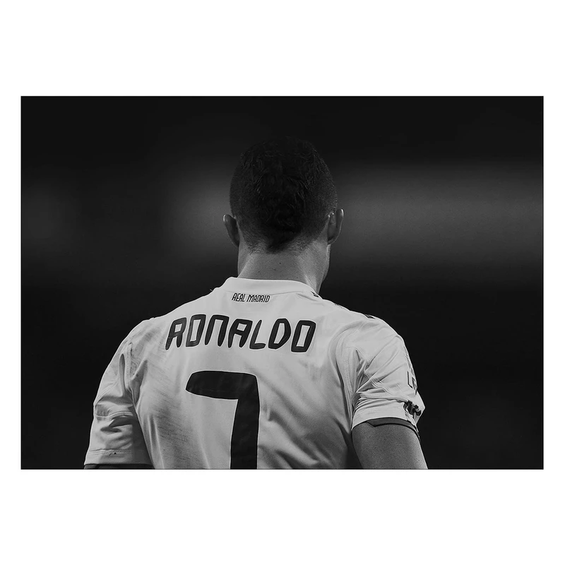 تابلو شاسی ونسونی طرح Ronaldo Black And White سایز 30x40 سانتی متر