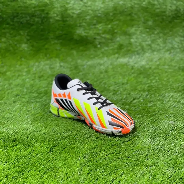 کفش فوتسال پسرانه مدل سالنی AD0025