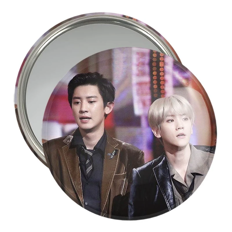 آینه جیبی خندالو مدل گروه اکسو EXO  کد 13574