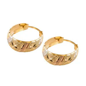 گوشواره طلا 18عیار گالری طلاباران مدل حلقه ای 006