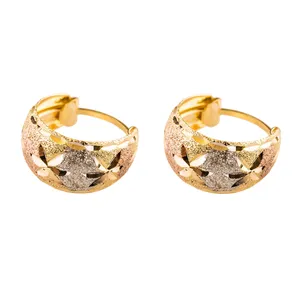 گوشواره طلا 18عیار گالری طلاباران مدل حلقه ای 012