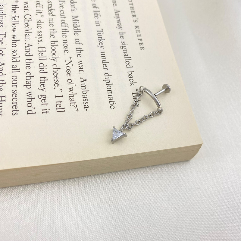 پیرسینگ زنانه مدل مثلث کد P4392 پیرسینگ زنانه مدل مثلث کد P4392