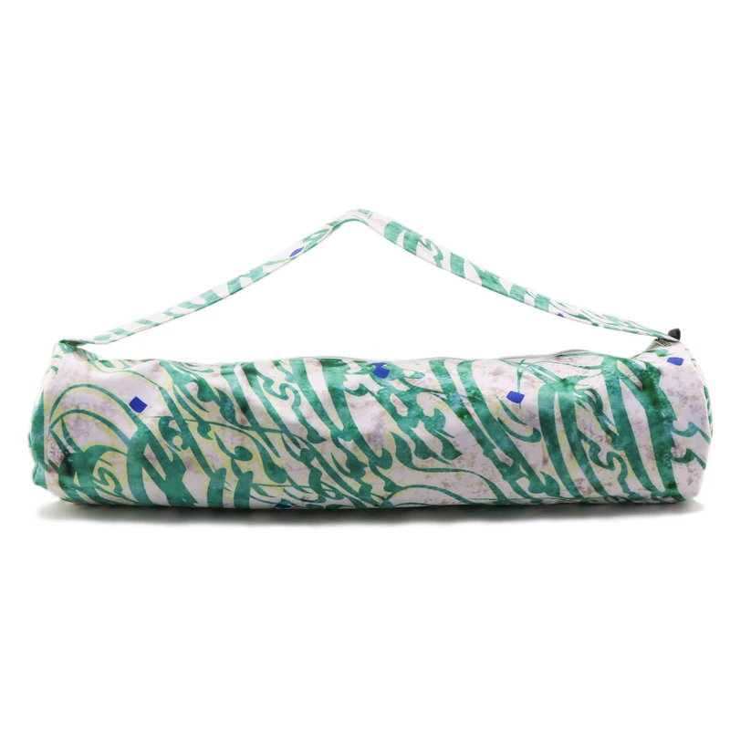 کاور زیرانداز یوگا مدل نستعلیق سیاه‌مشق کد y104