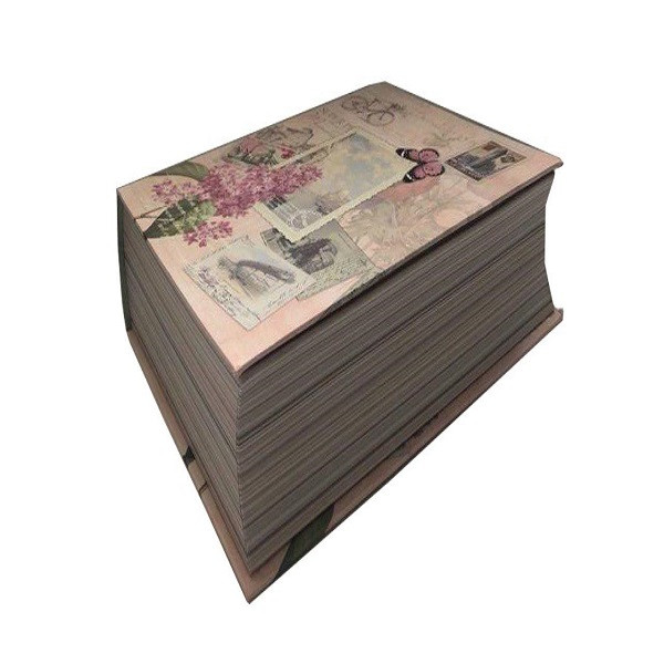 جعبه کادویی مدل کتابی طرح تمبرهای فانتزی و گل سایز کوچک 
