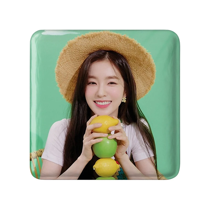 مگنت خندالو طرح آیرین گروه رد ولوت Red Velvet  مدل مربعی کد 19661