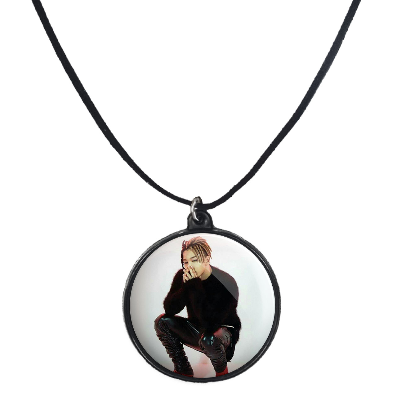 گردنبند پرمانه طرح گروه موسیقی بیگ بنگ BIG BANG کد pmb.15270 مدل دو طرفه