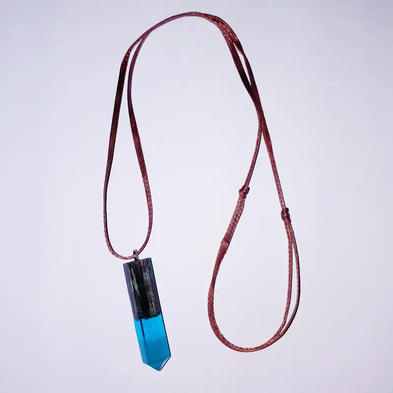 گردنبند مدل شب تاب کد A8