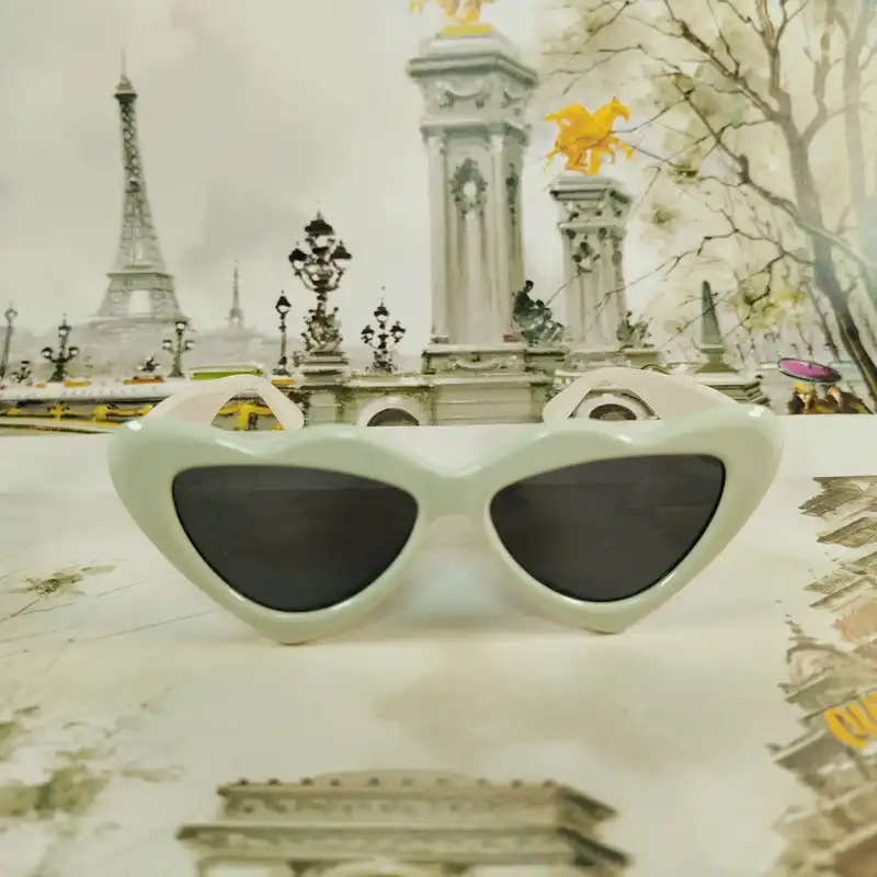 عینک آفتابی بچگانه مدل CH9 کد GR