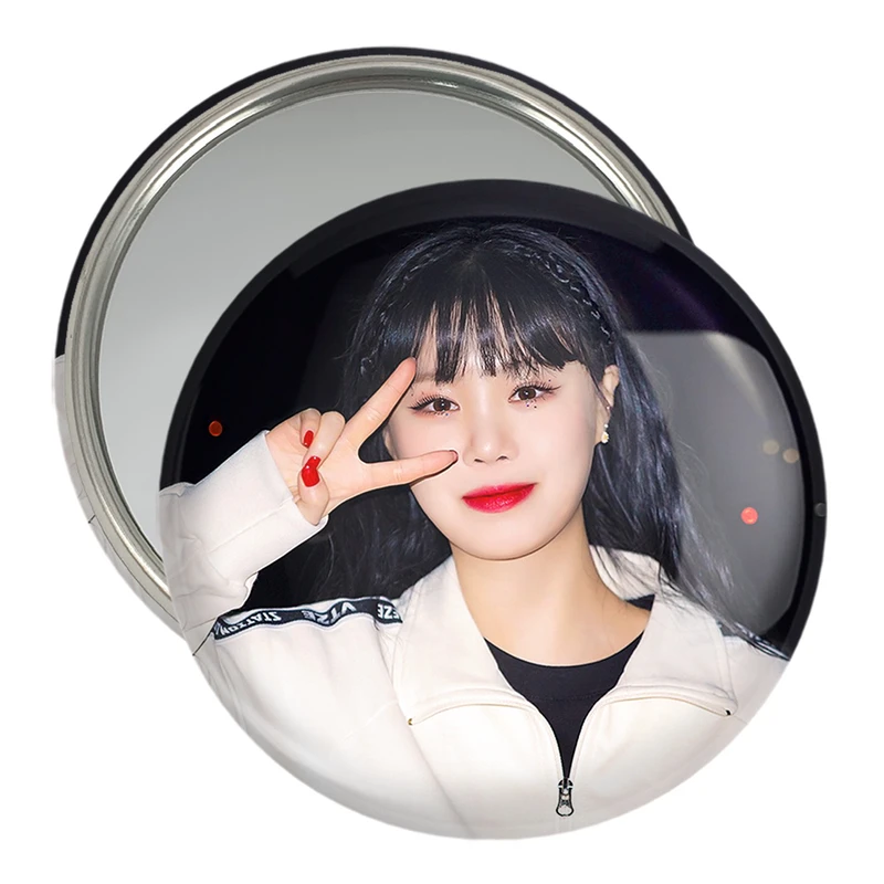 آینه جیبی خندالو مدل سوجین گروه جی آیدل GIdle  کد 19563