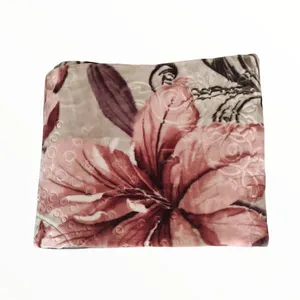 پتو مدل گل برجسته سایز 200×240 سانتی متر