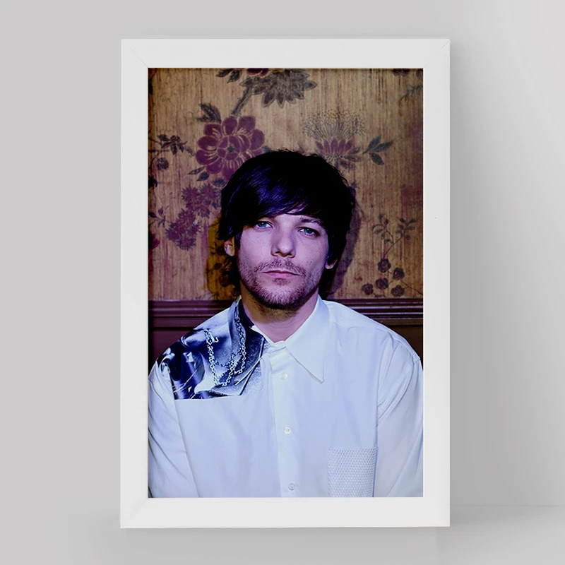 تابلو خندالو مدل لویی تاملینسون گروه موسیقی وان دایرکشن One Direction کد 18922