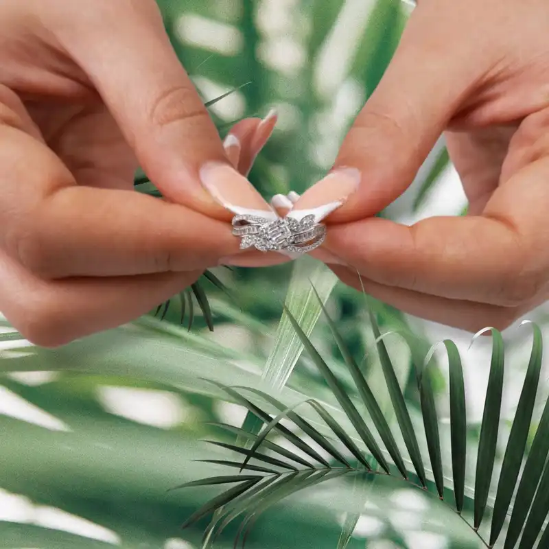 انگشتر نقره زنانه رضازاده مدل گل دار پشت باز -0101