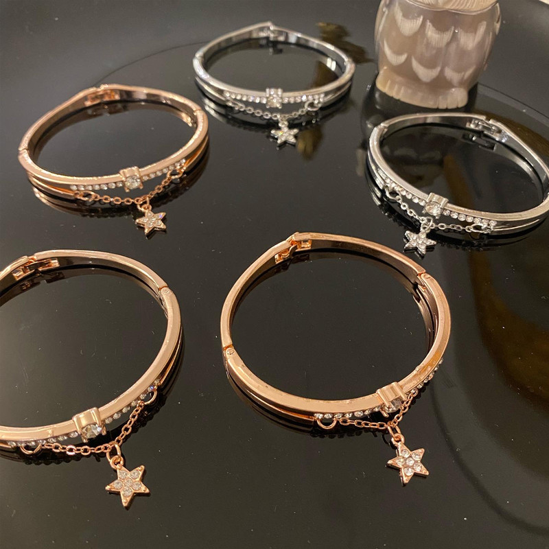 دستبند زنانه مدل ستاره آویز کد 00675