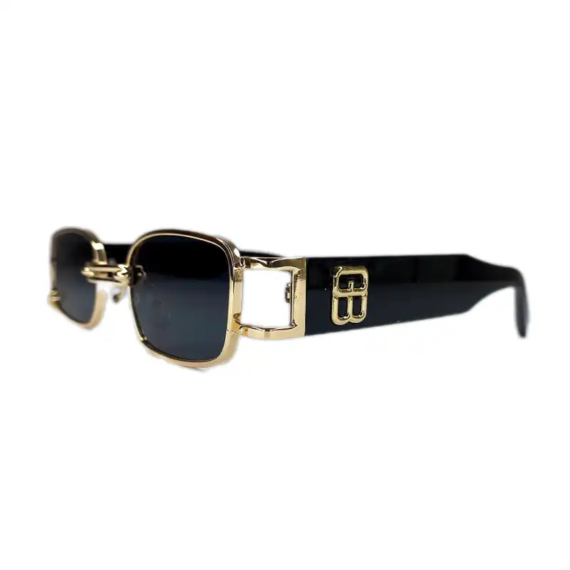 عینک آفتابی مدل پرسینگ دار