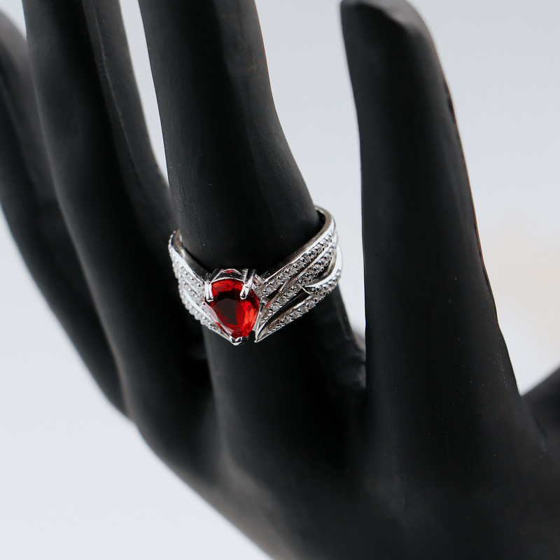 انگشتر نقره زنانه جی تی ای مدل جی نایس 50 انگشتر نقره زنانه جی تی ای مدل جی نایس 50