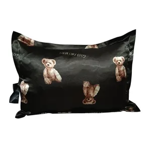 روبالشی مدل ساتن ابریشم طرح Teddy bear