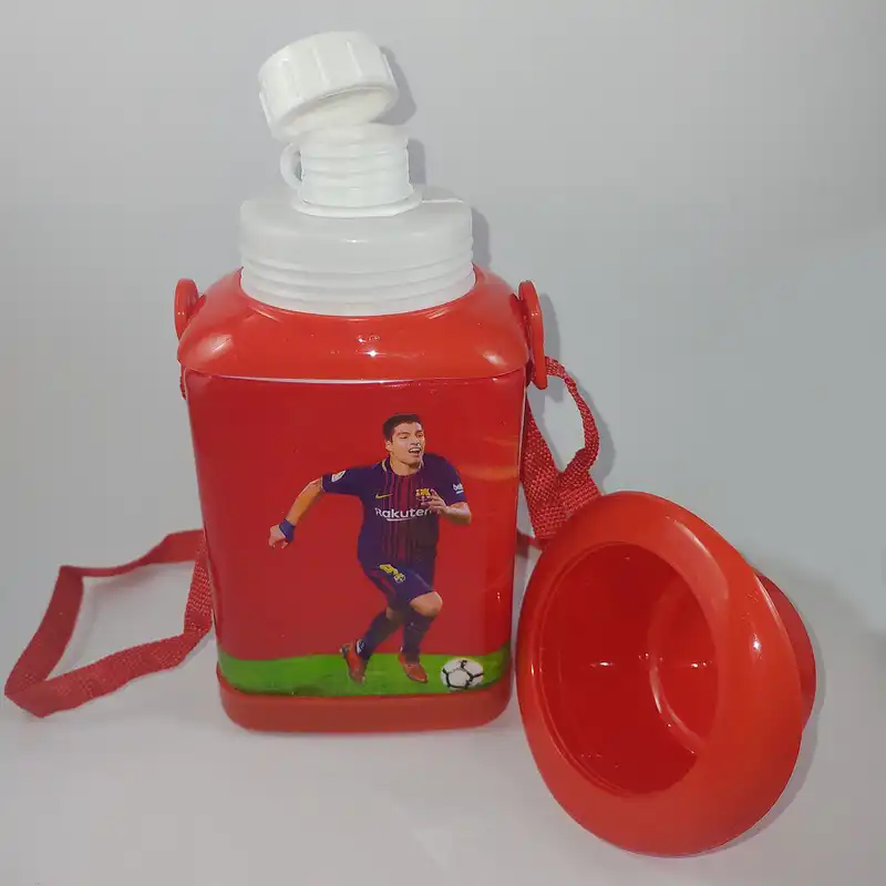 قمقمه مدل فوتبالی کد 01 گنجایش 0.6 لیتر